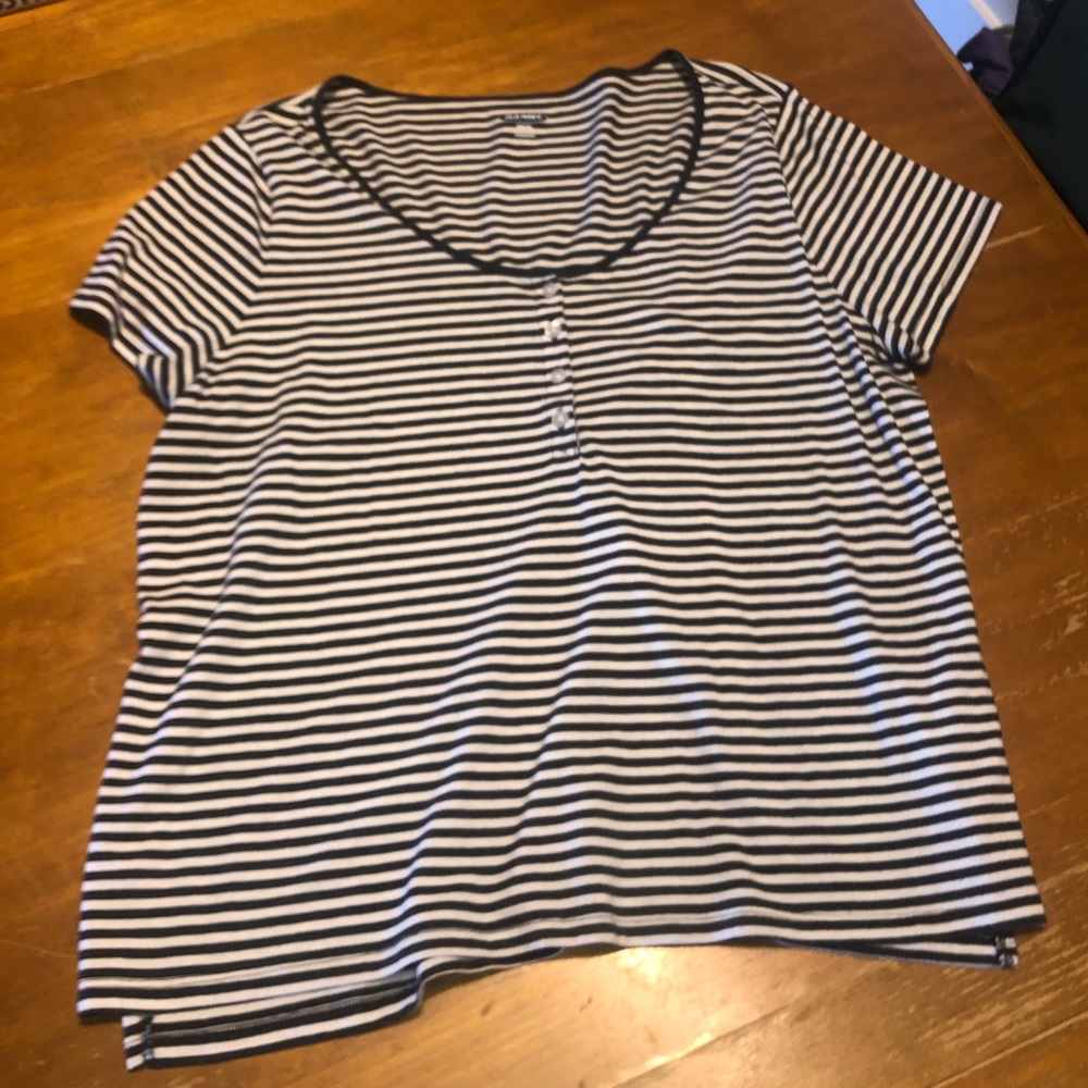 Tee